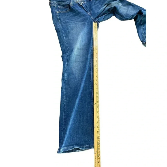 Levi Strauss Signature 529 Women Blue Bootcut Wide Leg Curvy Denim Jean Size 10 - Picture 5 of 6